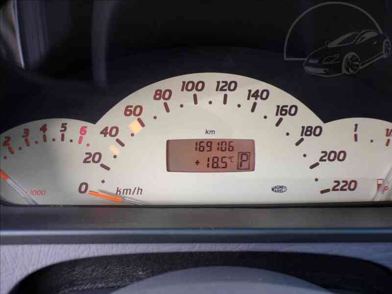 Mercedes-Benz I 1,6 AUTOMAT,WEBASTO - foto 6