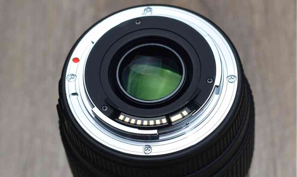 pro Canon - Sigma DG 70-300mm 1:4-5.6 MACRO - foto 4