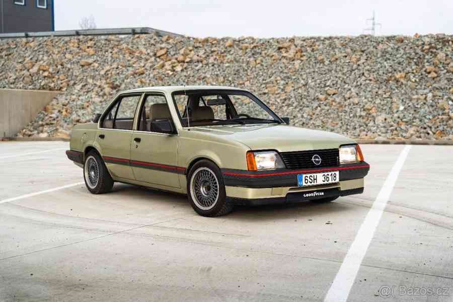 Opel Ascona 2,0   C - foto 2