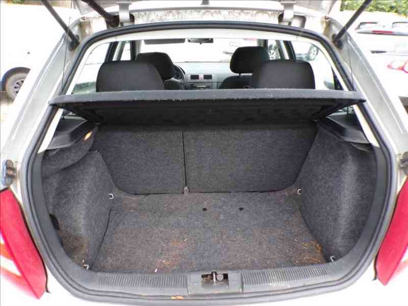 Škoda Fabia 1,2 HTP ALU KOLA - foto 9