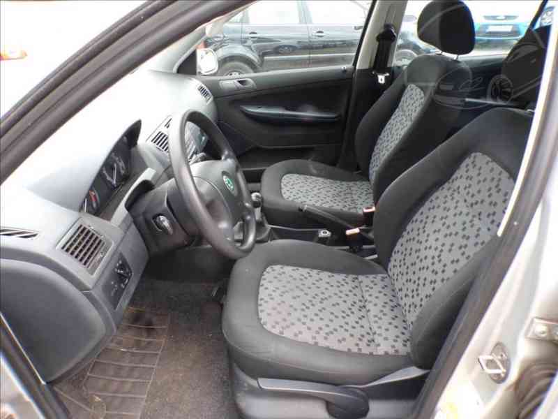 Škoda Fabia 1,2 HTP ALU KOLA - foto 7