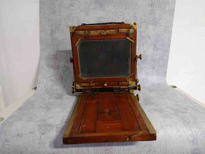 Starý dřevěný fotoaparát LANCASTER cca 1895 - foto 29