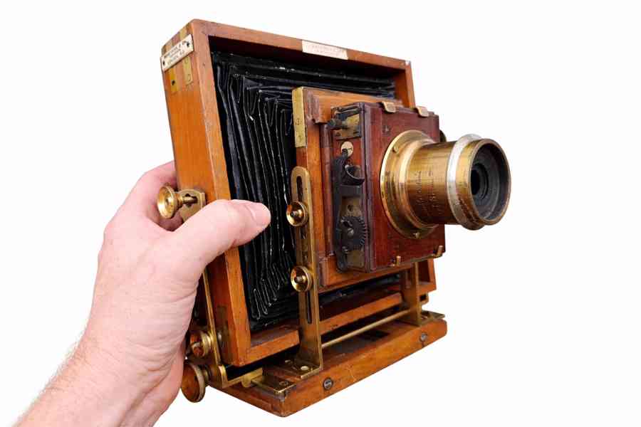 Starý dřevěný fotoaparát LANCASTER cca 1895