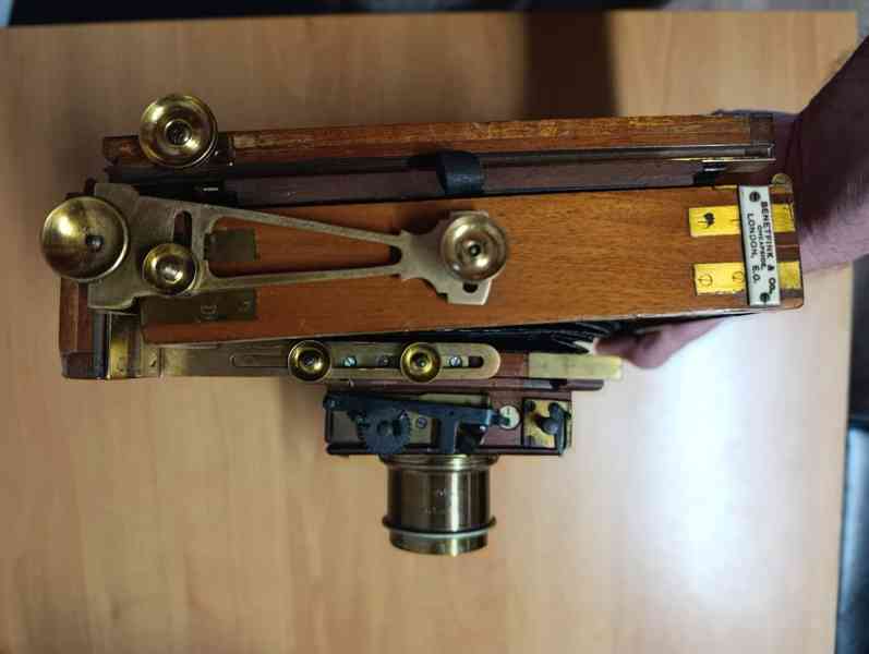 Starý dřevěný fotoaparát LANCASTER cca 1895 - foto 8