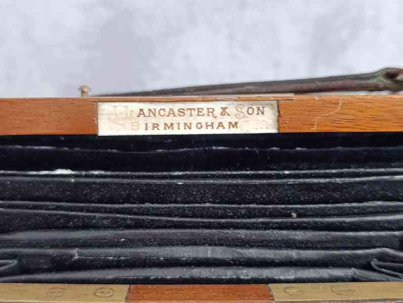 Starý dřevěný fotoaparát LANCASTER cca 1895 - foto 32