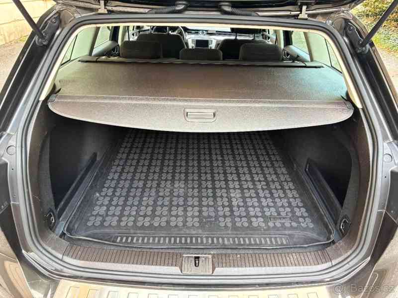Volkswagen Passat 2,0   TDI 140 kW, 6st. manuál - foto 15