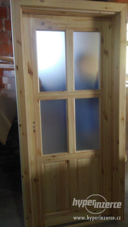 dřevěná obložka včetně dveří - foto 1