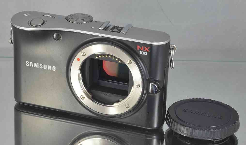 Samsung NX100 **CSC* 14,6 Mpx*HDV 720p*i-Function - foto 4