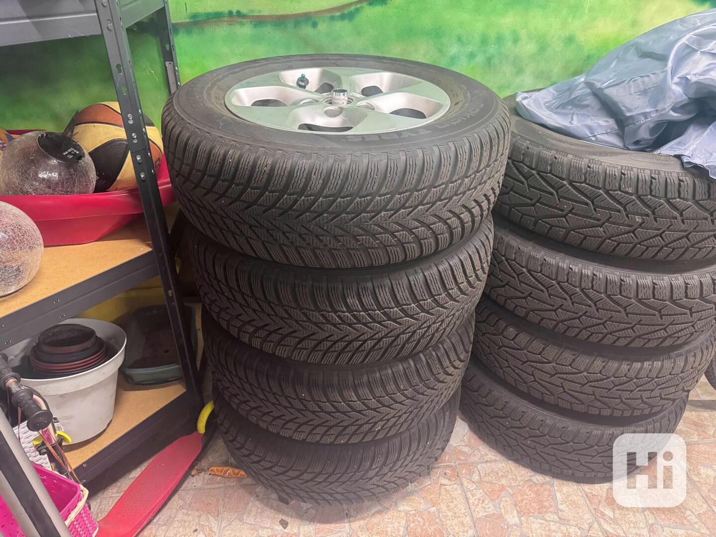 Chrysler Pacifica komplet zimní kola 235/65 R17 - foto 1