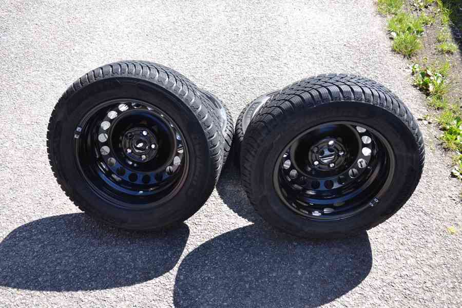 NOVÝ zimní komplet Š.Fabia IV/VW Polo,S.Ibiza-185/65R15 - foto 16