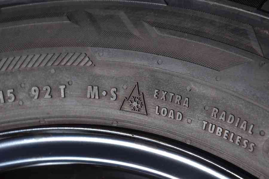 NOVÝ zimní komplet Š.Fabia IV/VW Polo,S.Ibiza-185/65R15 - foto 9