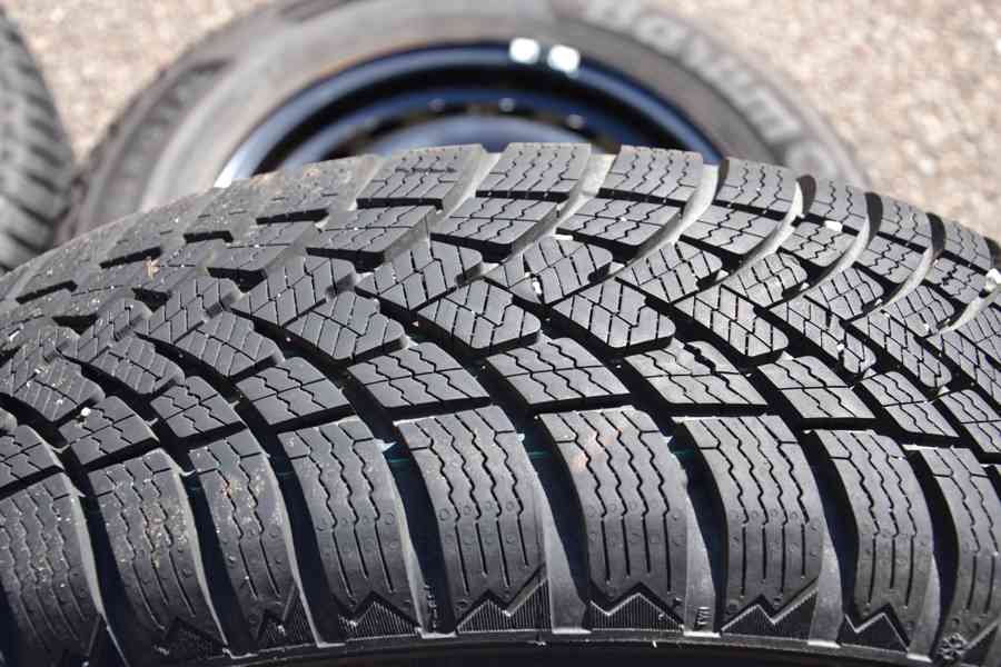 NOVÝ zimní komplet Š.Fabia IV/VW Polo,S.Ibiza-185/65R15 - foto 18