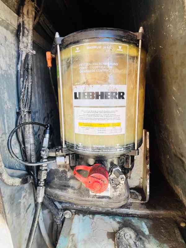 Kolový nakladač Liebherr L566 (Možnost leasingu) - foto 15