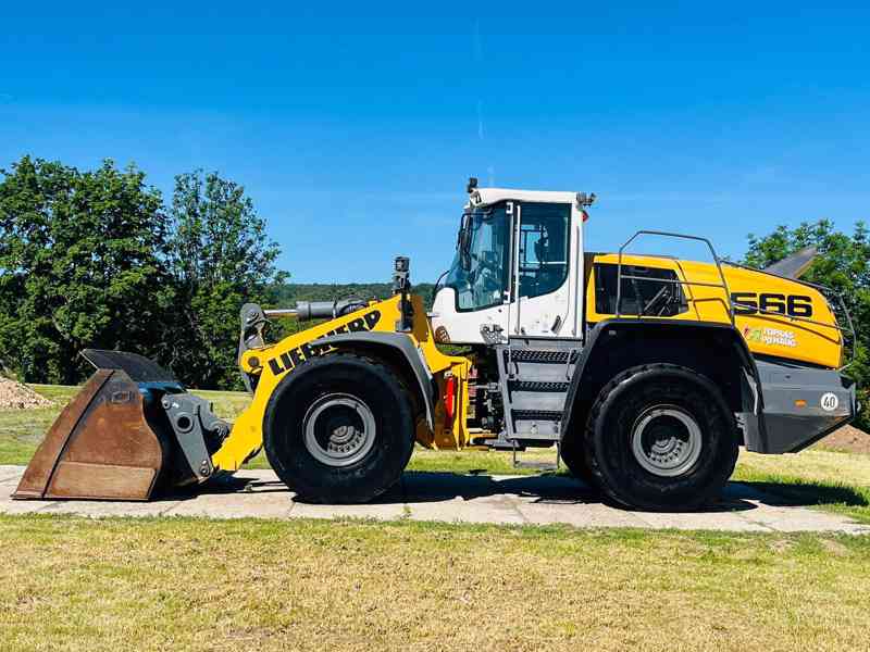 Kolový nakladač Liebherr L566 (Možnost leasingu) - foto 2