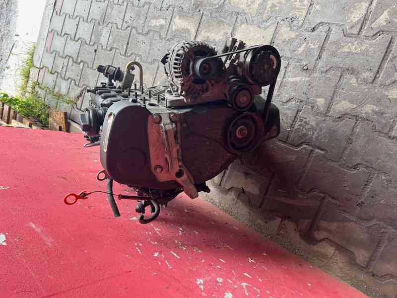 Motor 1,4 16V 55KW BBY Fabia Polo kompletní - foto 2