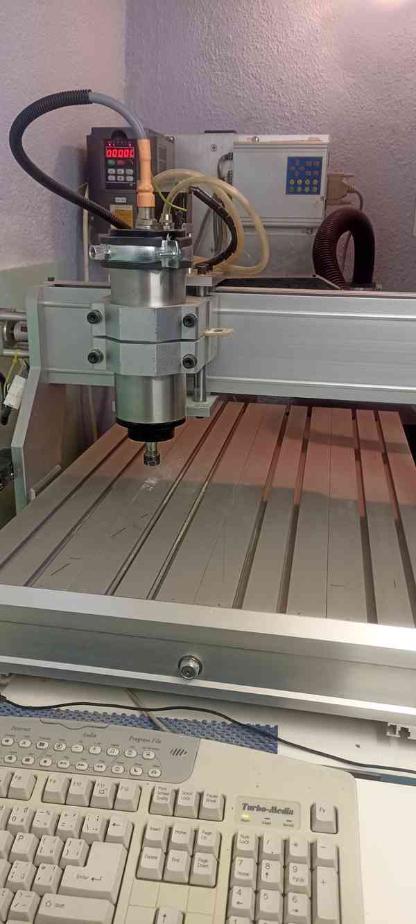 CNC fréza 60 x 40