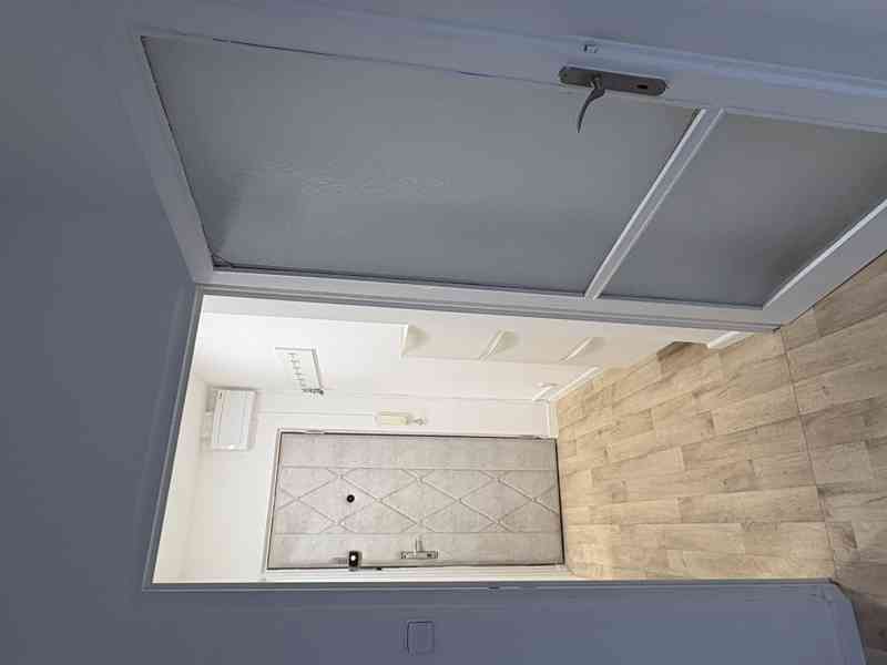 Pronájem zrekonstruovaného bytu 2+kk 35m², Padělky IX, Zlín - foto 9