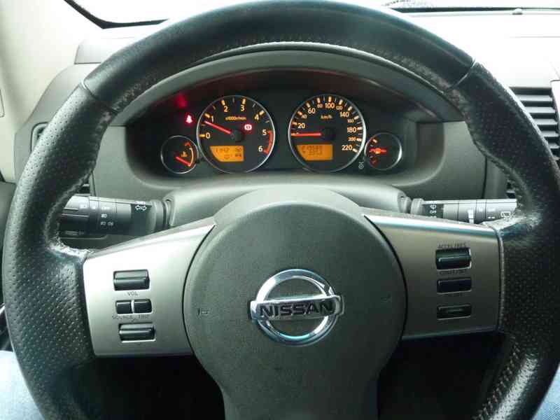 Nissan Pathfinder 2.5 dCi Premium 128kw - foto 15