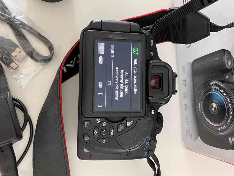 Canon EOS 700D  - foto 7