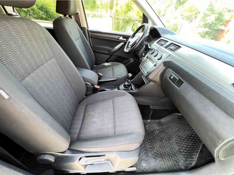 VW CADDY IV 2.0 TDi 75kW COMFORTLINE,WEBASTO,NAVI - foto 13