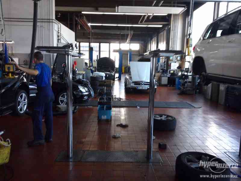 Dvousloupový podlahový zvedák 3,2 a 5 t. Slift ,Maha - foto 2