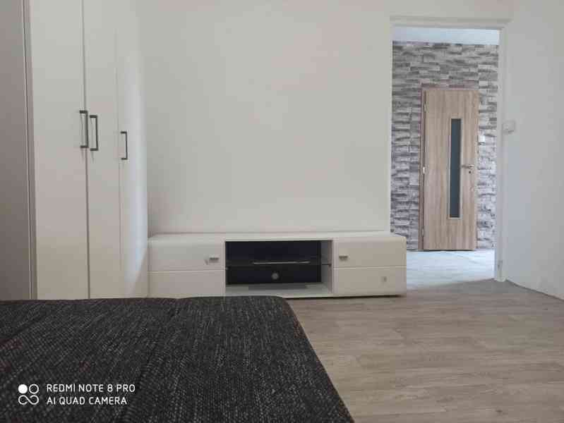 Predám 1,5 izbový byt, 44m2 s výhľadom Bratislava Kramáre  - foto 6