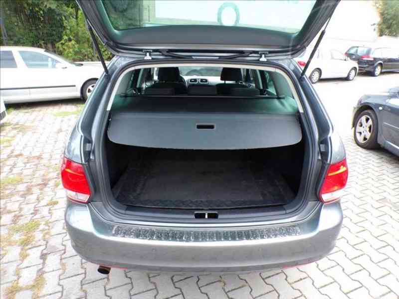 Volkswagen Golf Variant 1,2 TSI AUTOMAT - foto 12