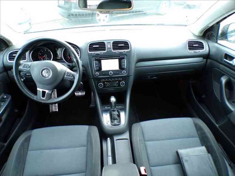 Volkswagen Golf Variant 1,2 TSI AUTOMAT - foto 5