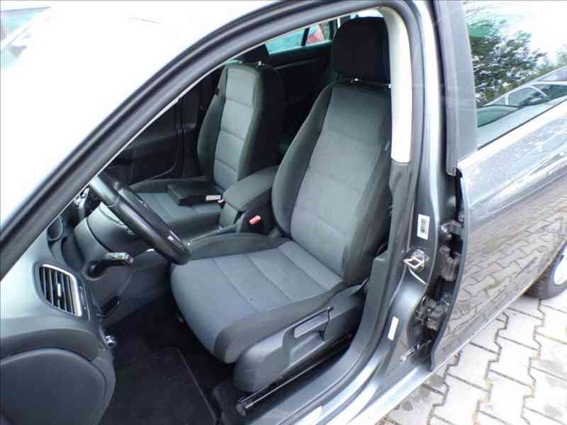 Volkswagen Golf Variant 1,2 TSI AUTOMAT - foto 10