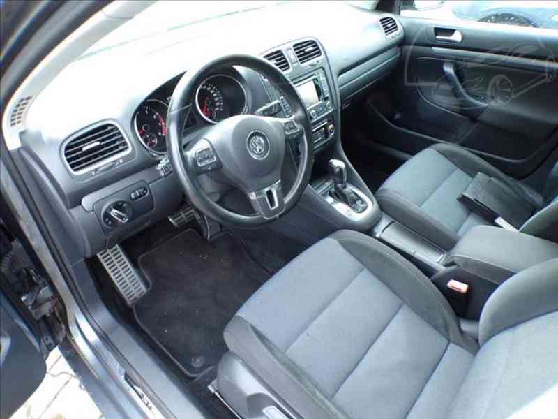 Volkswagen Golf Variant 1,2 TSI AUTOMAT - foto 9