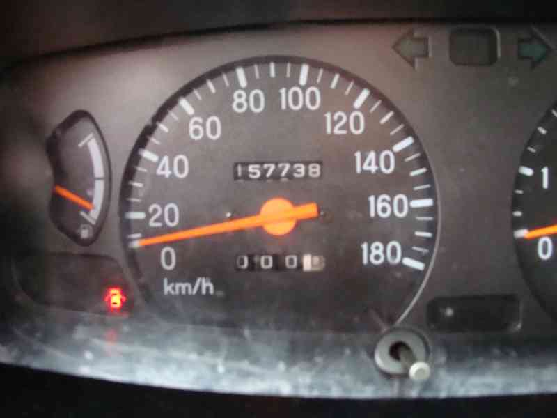 Mitsubishi L200, 2,5 TD 85 kw 4x4 rok 2005 - foto 15