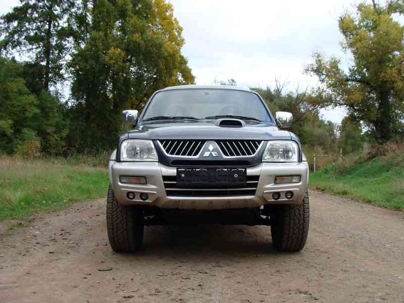 Mitsubishi L200, 2,5 TD 85 kw 4x4 rok 2005 - foto 7