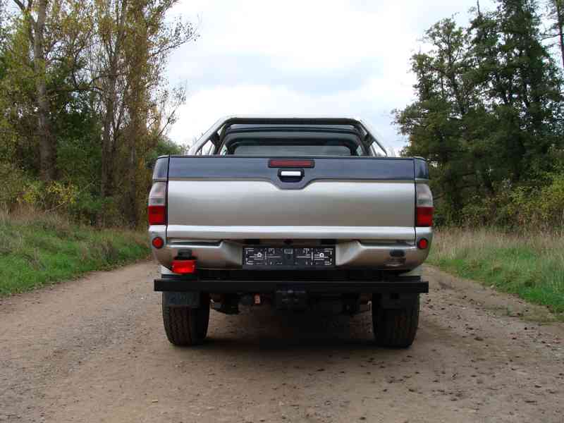 Mitsubishi L200, 2,5 TD 85 kw 4x4 rok 2005 - foto 8
