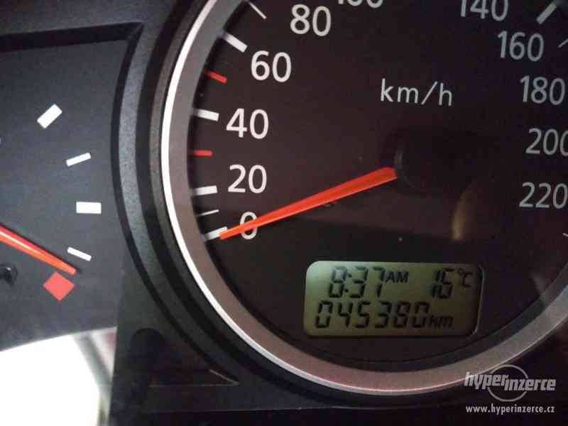 Nissan Almera velmi zachovalá 46 000 KM - foto 13