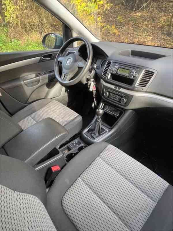 Volkswagen Sharan 2,0   7N TDI 103kW (7 míst) - foto 11
