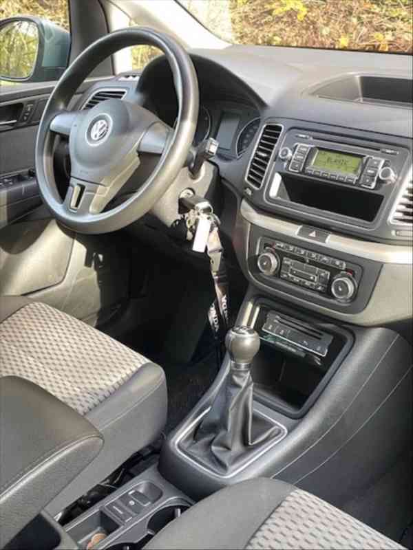 Volkswagen Sharan 2,0   7N TDI 103kW (7 míst) - foto 12