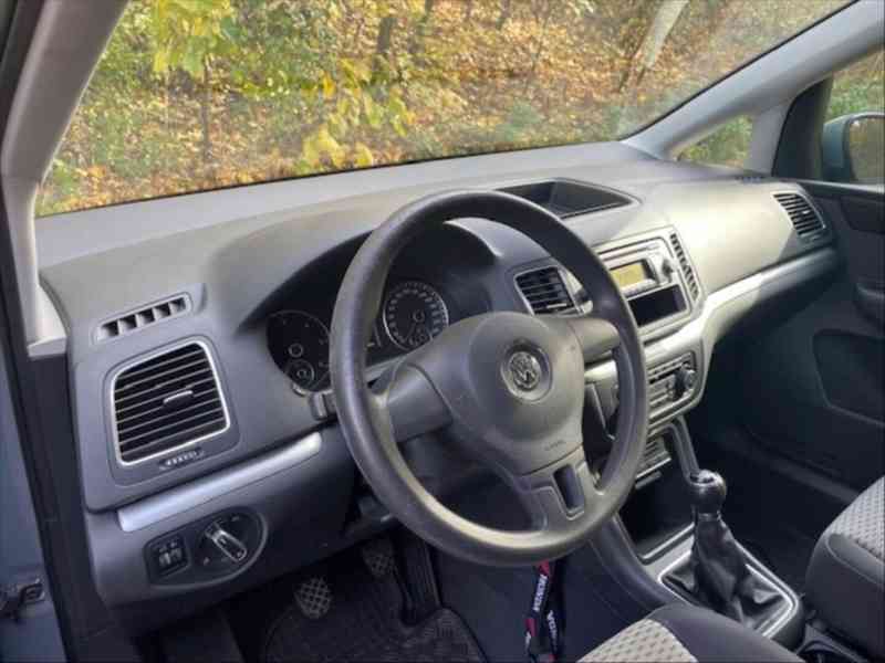 Volkswagen Sharan 2,0   7N TDI 103kW (7 míst) - foto 15