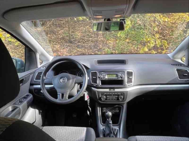 Volkswagen Sharan 2,0   7N TDI 103kW (7 míst) - foto 14