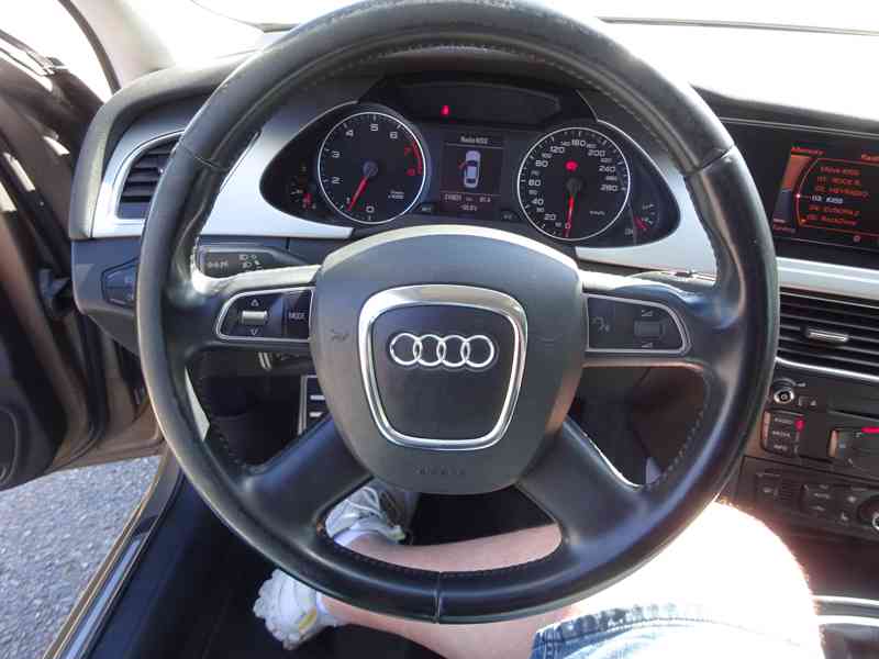 Audi A4 2.0 TFSI r.v.2010 serviska Koupeno v ČR - foto 10