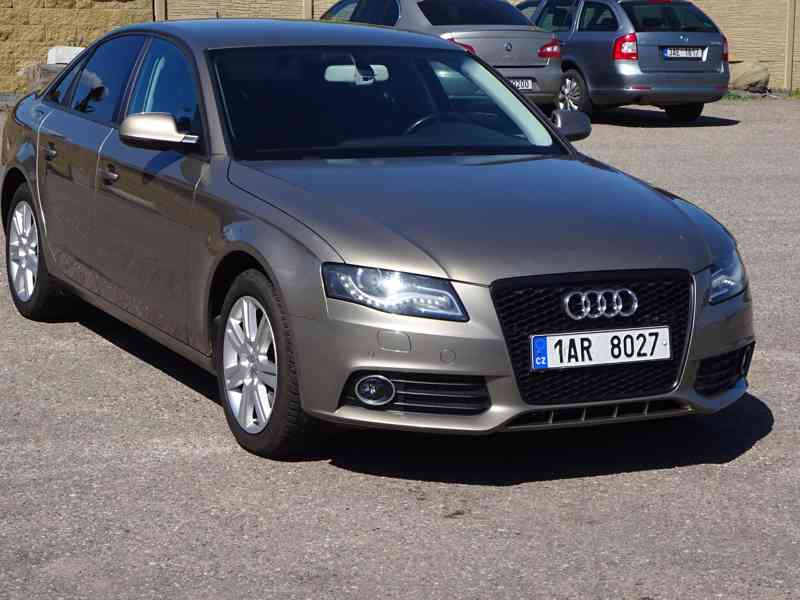 Audi A4 2.0 TFSI r.v.2010 serviska Koupeno v ČR - foto 1