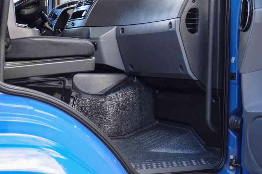 MERCEDES AXOR 1829 - HÁKOVÝ NOSIČ KONTEJNERŮ EU5 - foto 49