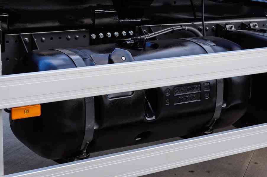 MERCEDES AXOR 1829 - HÁKOVÝ NOSIČ KONTEJNERŮ EU5 - foto 15