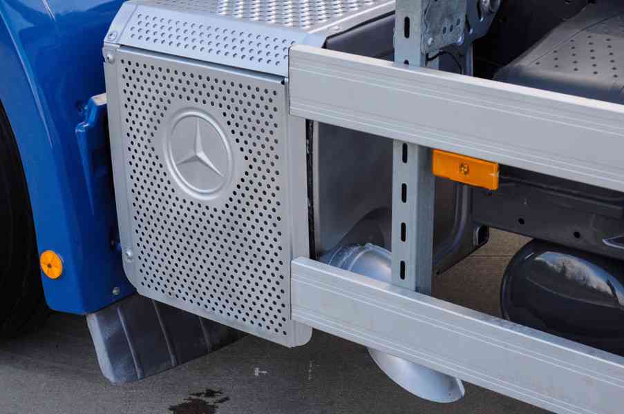 MERCEDES AXOR 1829 - HÁKOVÝ NOSIČ KONTEJNERŮ EU5 - foto 32