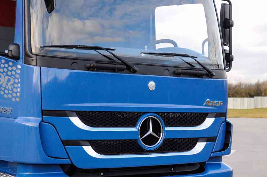 MERCEDES AXOR 1829 - HÁKOVÝ NOSIČ KONTEJNERŮ EU5 - foto 41