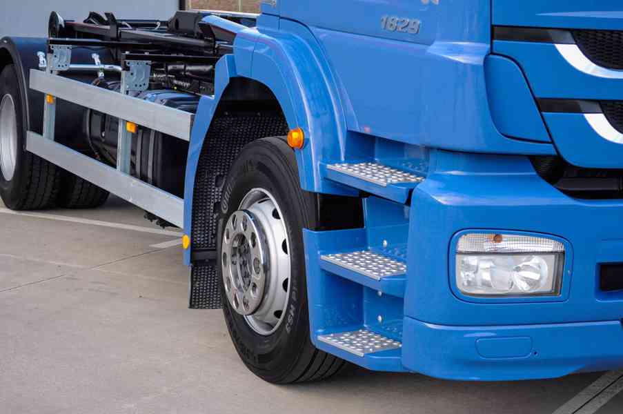 MERCEDES AXOR 1829 - HÁKOVÝ NOSIČ KONTEJNERŮ EU5 - foto 44