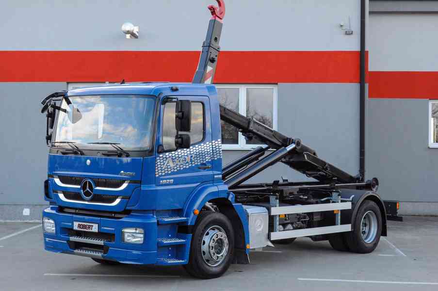 MERCEDES AXOR 1829 - HÁKOVÝ NOSIČ KONTEJNERŮ EU5 - foto 76