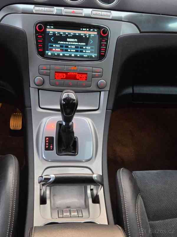 Ford Galaxy 2,0   TDCi 103Kw 7 míst - foto 11