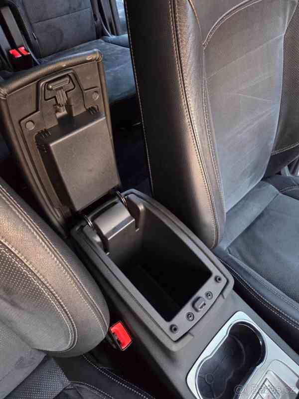 Ford Galaxy 2,0   TDCi 103Kw 7 míst - foto 16