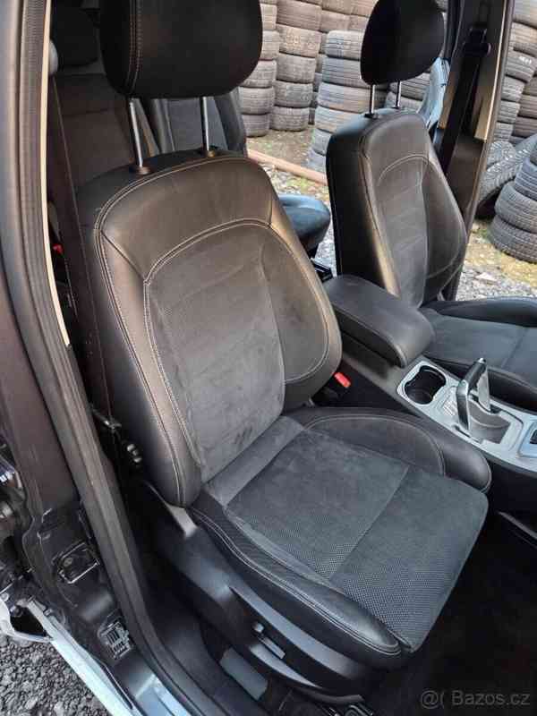 Ford Galaxy 2,0   TDCi 103Kw 7 míst - foto 14