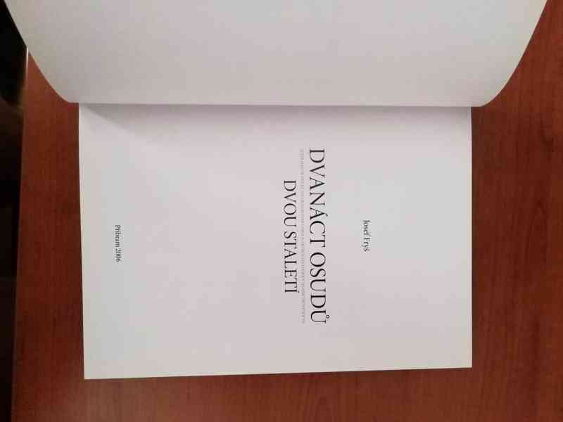 PRODÁM KNIHU JOSEF FRYŠ: DVANÁCT OSUDŮ  - foto 3